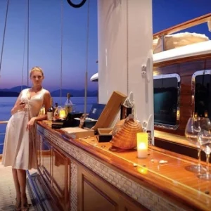 Dinner cruise with show